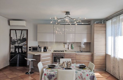 Rovellasca Apartment | Beautiful apartment for 4 people with WIFI, A/C, TV and balcony
