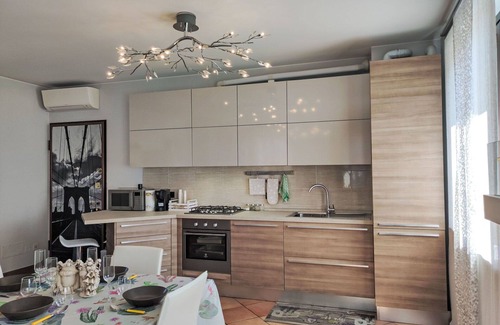 Rovellasca Apartment | Beautiful apartment for 4 people with WIFI, A/C, TV and balcony