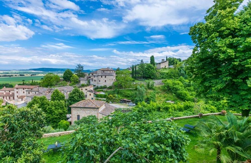 Stigliano Apartment | Beautiful apartment for 3 people with WIFI, TV, patio, pets allowed and panoramic view