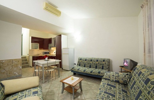 Villaputzu Villa | Beautiful apartment in villa for 6 guests with A/C, TV and pets allowed