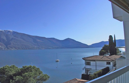 Ascona Apartment | Beautiful apartment on the lake promenade with stunning views of Ascona