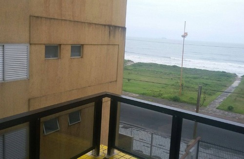 Matinhos Apartment | BEAUTIFUL APTO, SACADA WITH VIEWS TO THE SEA, THROUGH THE SACADA 02 KM FROM THE PAST OF THE EAST
