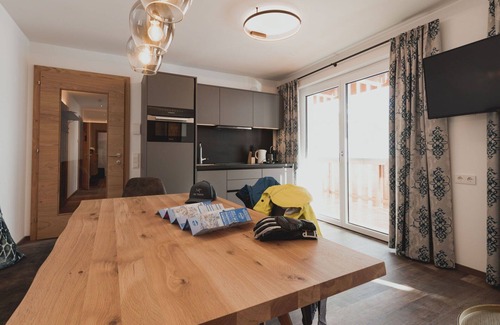 Dienten am Hochkoenig Apartment | Beautiful apartment for 5 guests with WIFI, TV, balcony and panoramic view