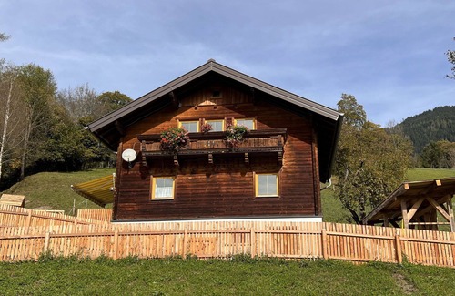 Sankt Veit im Pongau House | Beautiful private villa for 10 people with WIFI, TV and patio