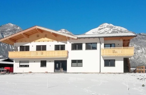 Strass im Zillertal Apartment | Beautiful apartment for 4 people with WIFI, TV and balcony