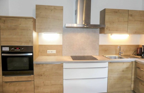 Strass im Zillertal Apartment | Beautiful apartment for 8 people with WIFI, TV, patio and pets allowed