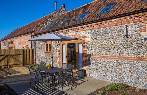 Bodham House | Beautiful Barn conversion with modern feel.