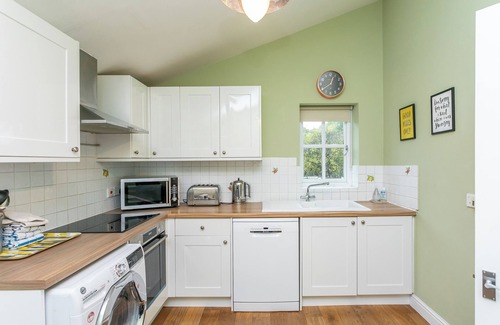 Skipton House | Beautiful barn sleeping 5 guests - including access to an award winning wellbeing resort