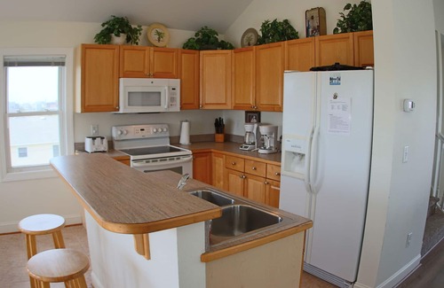 Kill Devil Hills House | Beautiful Beach Home with Private Pool & Hot Tub Near Beach Access