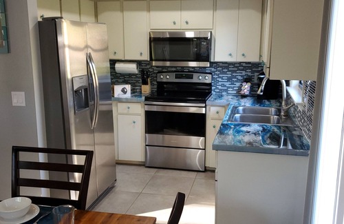 Englewood Apartment | BEAUTIFUL BEACH ACCESS! DOG FRIENDLY!