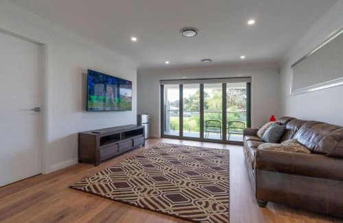 Shellharbour House | Beautiful Beach House