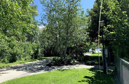 Central Okanagan House | Beautiful Beach House, Family fun!
