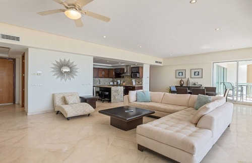 Puerto Penasco Condo | Beautiful Beach front Condo at Luna Blanca