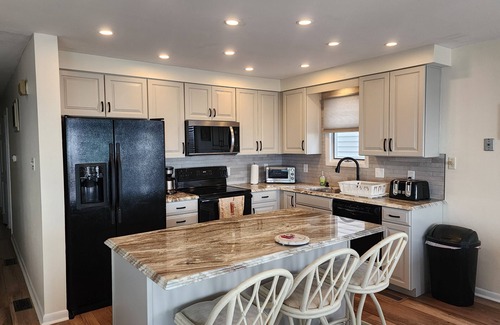 South End House | BEAUTIFUL BEACHFRONT AMAZING OCEAN VIEW! Book now for 2026