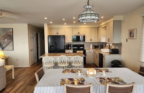South End House | BEAUTIFUL BEACHFRONT AMAZING OCEAN VIEW! Book now for 2026