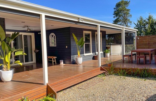 Beechworth House | Beautiful Beechworth home walking distance to town