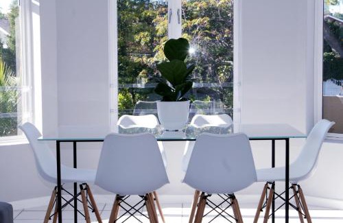 Plettenberg Bay Apartment | Beautiful Bell Rock - partial inverter