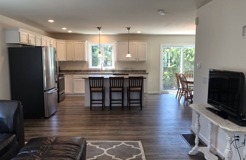 Narragansett Pier House | Beautiful, Brand NEW 5 Bedroom, 3 Bathroom home in Narragansett Pier!