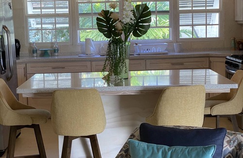 Dover House | Beautiful Breezy South Coast Apartment On The Gap