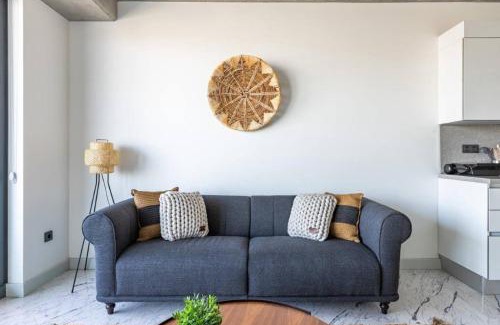 Bomonti Apartment | Beautiful Bright 2bed - Parkingpoolterrace! #341