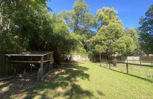 Midtown House | Beautiful bungalow 10 min to downtown 25 min to Tybee.