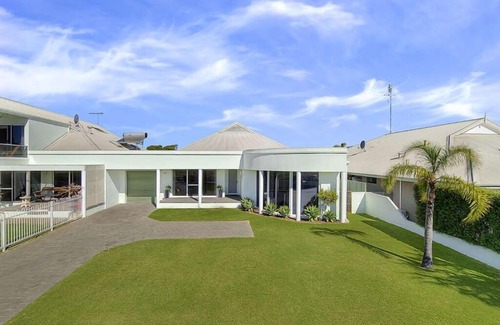 Geographe House | Beautiful Busselton Beach House - it wont fail to impress!