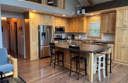 McGregor Cabin | Beautiful cabin on Lake Minnewawa