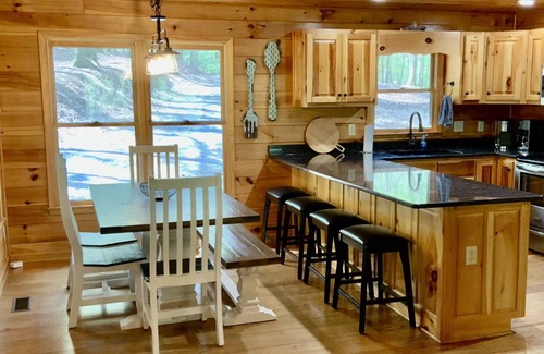 Ellijay Cabin | Beautiful Cabin on the Coosawatte with river access. Pet Friendly