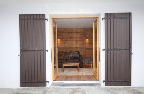 Les Carroz-d'Araches Apartment | Beautiful Chalet Apartment 1 with Covered Parking and Wifi