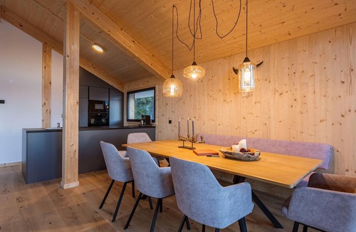 Turracher Hohe Ski Chalet | Beautiful chalet with balcony