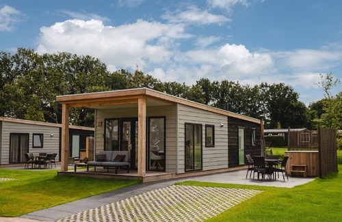 Municipality of Rijssen-Holten Cottage | Beautiful chalet with a view, on the Holterberg