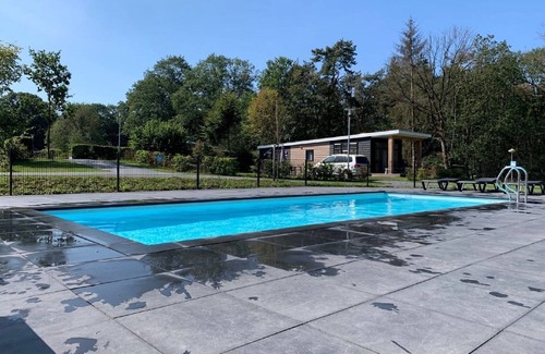 Municipality of Rijssen-Holten Cottage | Beautiful chalet with a view, on the Holterberg