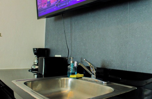 Ponce Centro Apartment | Beautiful Chandeliers, Cozy and Enjoyable Studio/FREE WIFI - 101