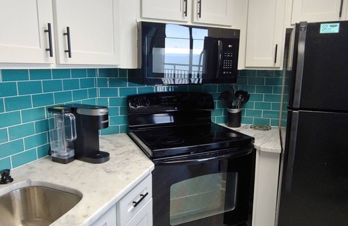 Myrtle Beach Condo | Beautiful Clean Updated Modern Direct Oceanfront Unit With Amazing Views