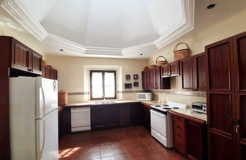 Antigua Guatemala House | Beautiful colonial style house Aranjuez just 5 blocks from downtown Antigua G.