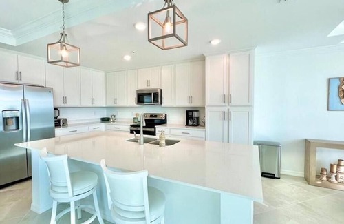 Biggar Condo | Beautiful Condo with Resort-Style Amenities and Golf Option at Babcock National
