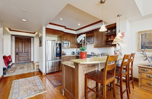 Ketchum Condo | Beautiful condo with views of Dollar Mountain, cable, WiFi, fireplace, & patio