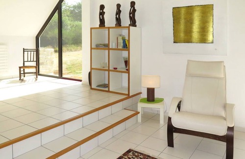 Combrit Villa | Beautiful contemporary villa on large garden in Sainte Marine.