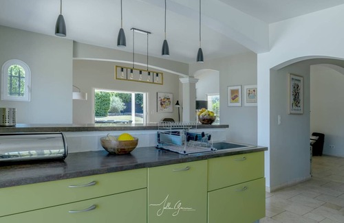 Les Baraques House | Beautiful Contemporary Villa Heated Swimming Pool Air-conditioned Garden Quiet Close to everything