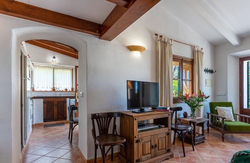 Biniaraix Cottage | Beautiful cottage with stunning views of the mountains