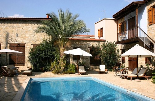 Choirokoitia Apartment | Beautiful Country House Apartment with A/C, WiFi & Pool in the Historical Village of Choirokoitia