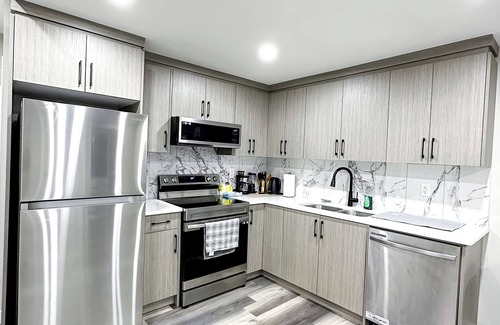Calgary Apartment | Beautiful Cozy Spacious Suite