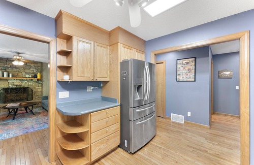 Candler House | Beautiful creek side mountain home. 10 Min to Downtown!
