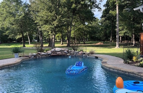 Klondike House | Beautiful Custom 4 bedroom pool home with 3 acres. Private spacious backyard.