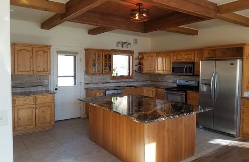 Roscoe House | Beautiful custom home in the Beartooth mountains. Horse friendly