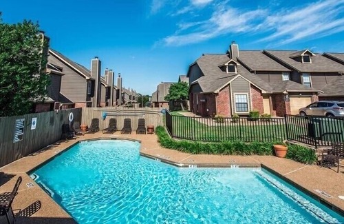Duncanville House | 🌟Beautiful Dallas/ Duncanville townhome❗️W/Patio 5star host on other sites