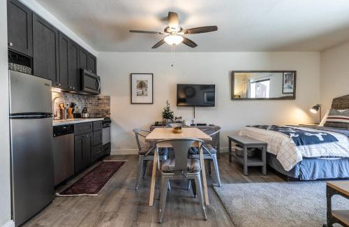 Truckee House | Beautiful Deluxe Studio w/Lake View #245 at Donner Lake Village