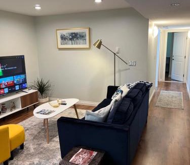 Regional District of Nanaimo Apartment | Beautiful Entire 2 Bedroom Suite