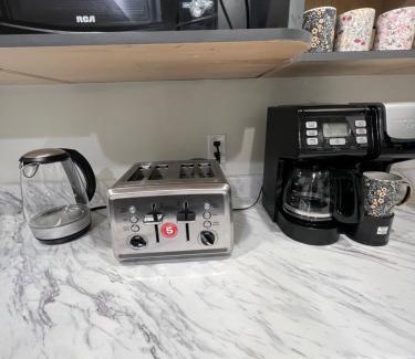 Regional District of Nanaimo Apartment | Beautiful Entire 2 Bedroom Suite