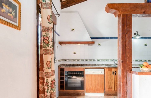 Conil de la Frontera House | Beautiful Holiday Home “Cortijo El Refugio 3” with Garden, Terrace